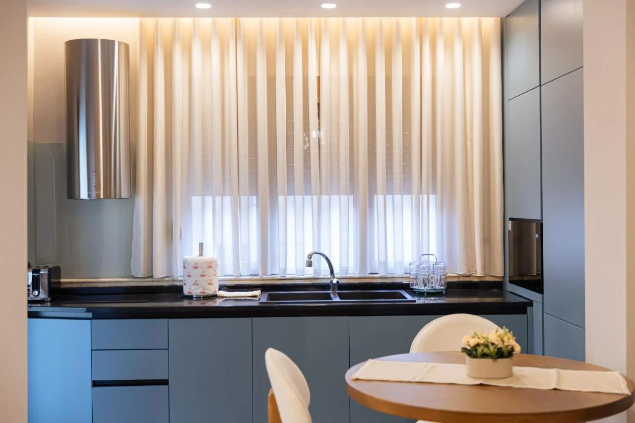 Frogs Luxury Apartments — 5